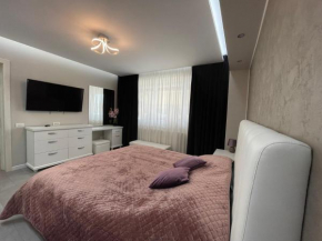 Novac Luxury Art Apartament